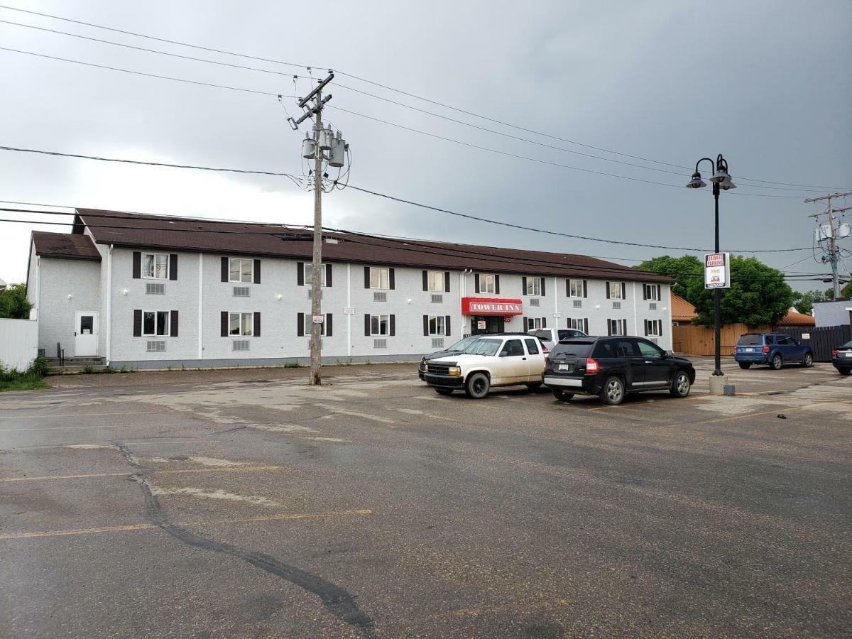 Tower Inn Estevan ภายนอก รูปภาพ
