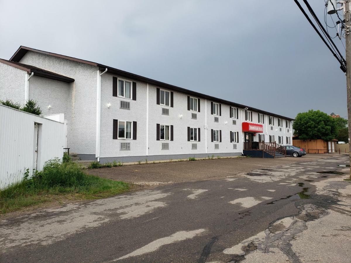Tower Inn Estevan ภายนอก รูปภาพ
